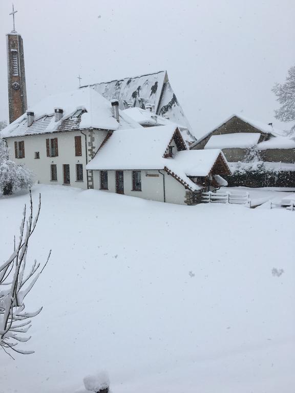 Espinal-Auzperri Casa Rural Roncesvalles מראה חיצוני תמונה