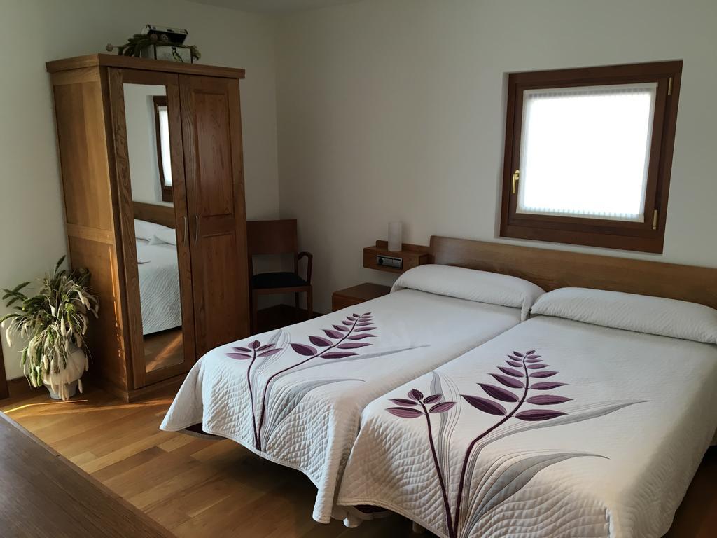 Espinal-Auzperri Casa Rural Roncesvalles מראה חיצוני תמונה