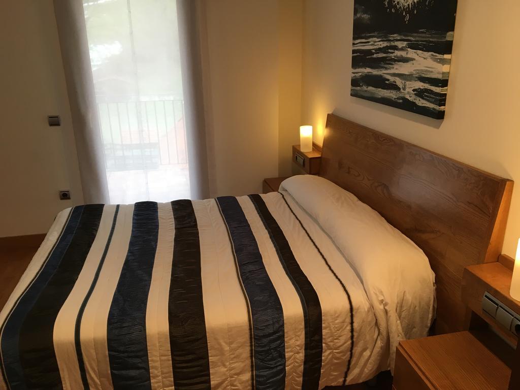 Espinal-Auzperri Casa Rural Roncesvalles מראה חיצוני תמונה